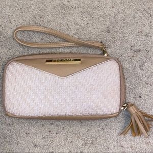 Steve Madden wristlet